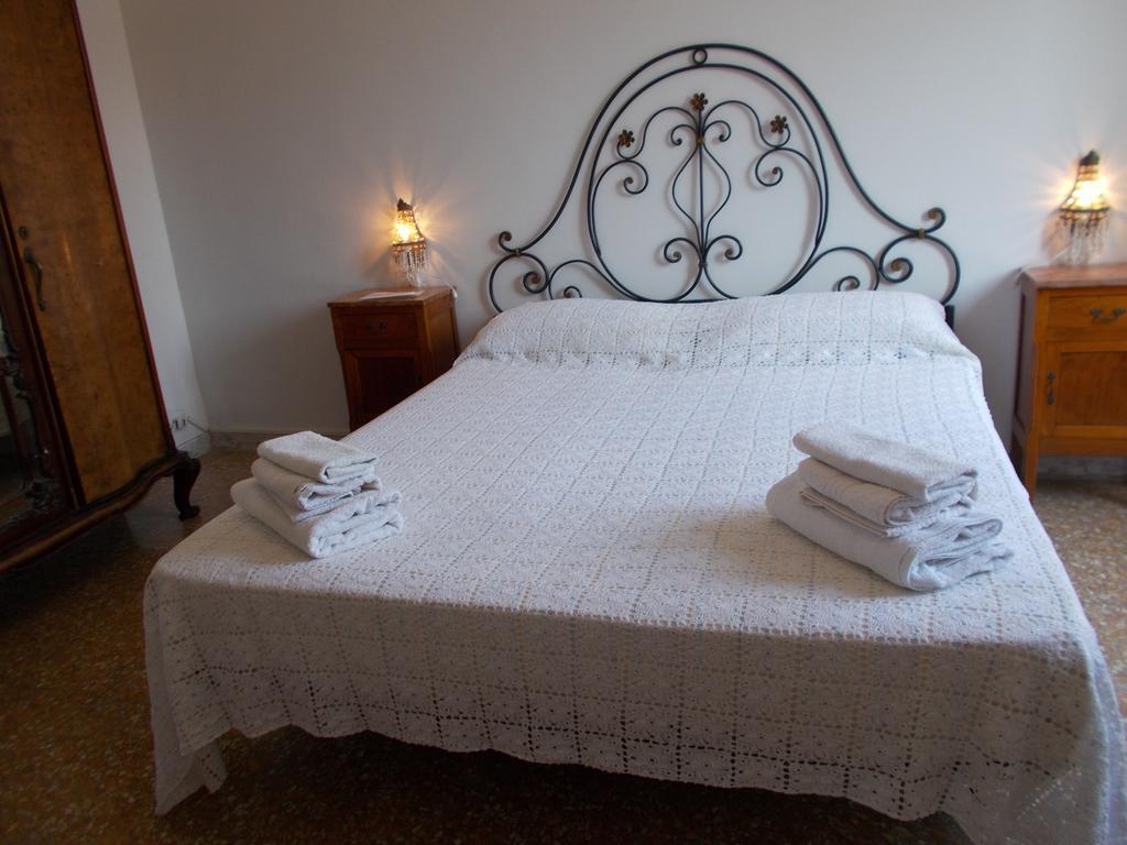 B&B Tiber Rome Room photo